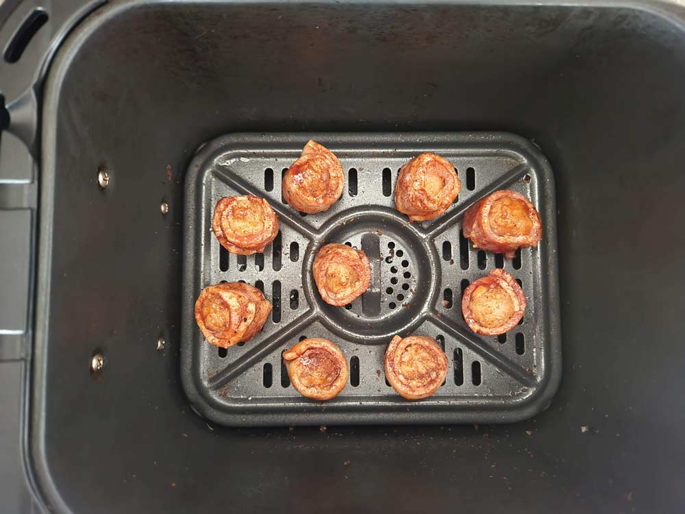air fryer bacon wrapped tater tots