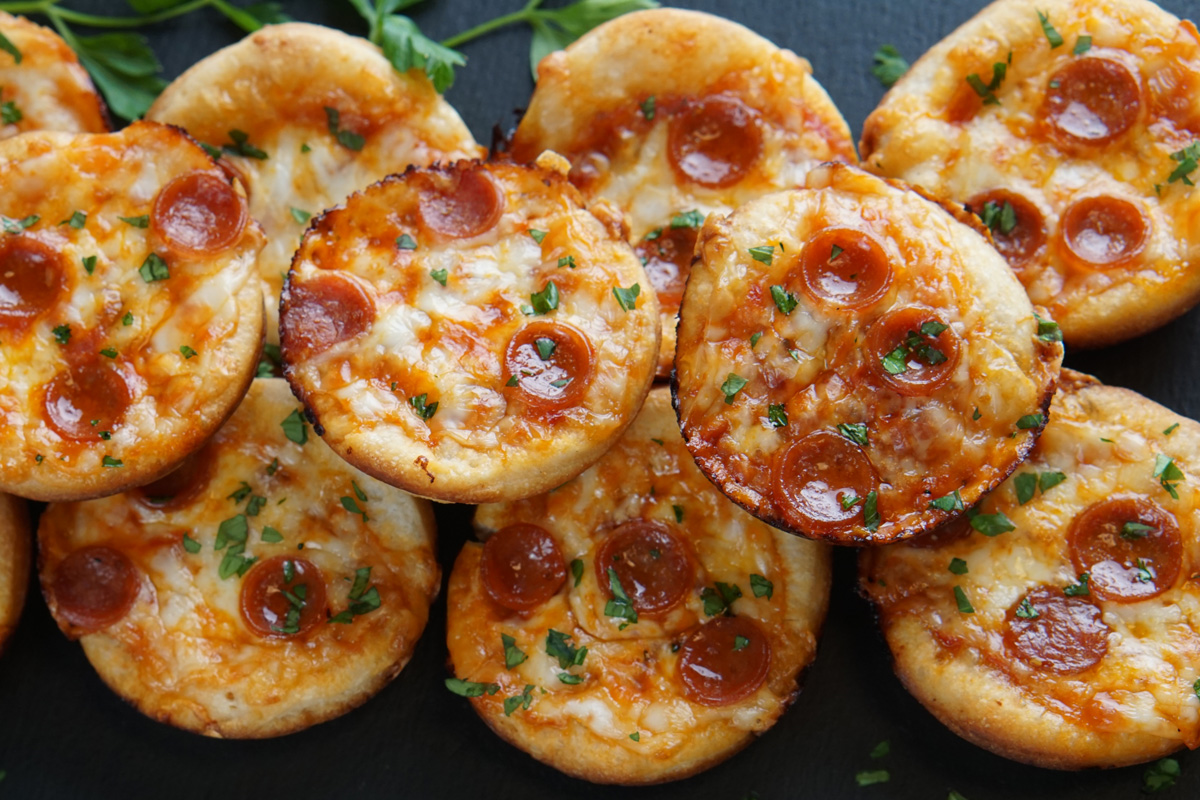 Mini pizza bites