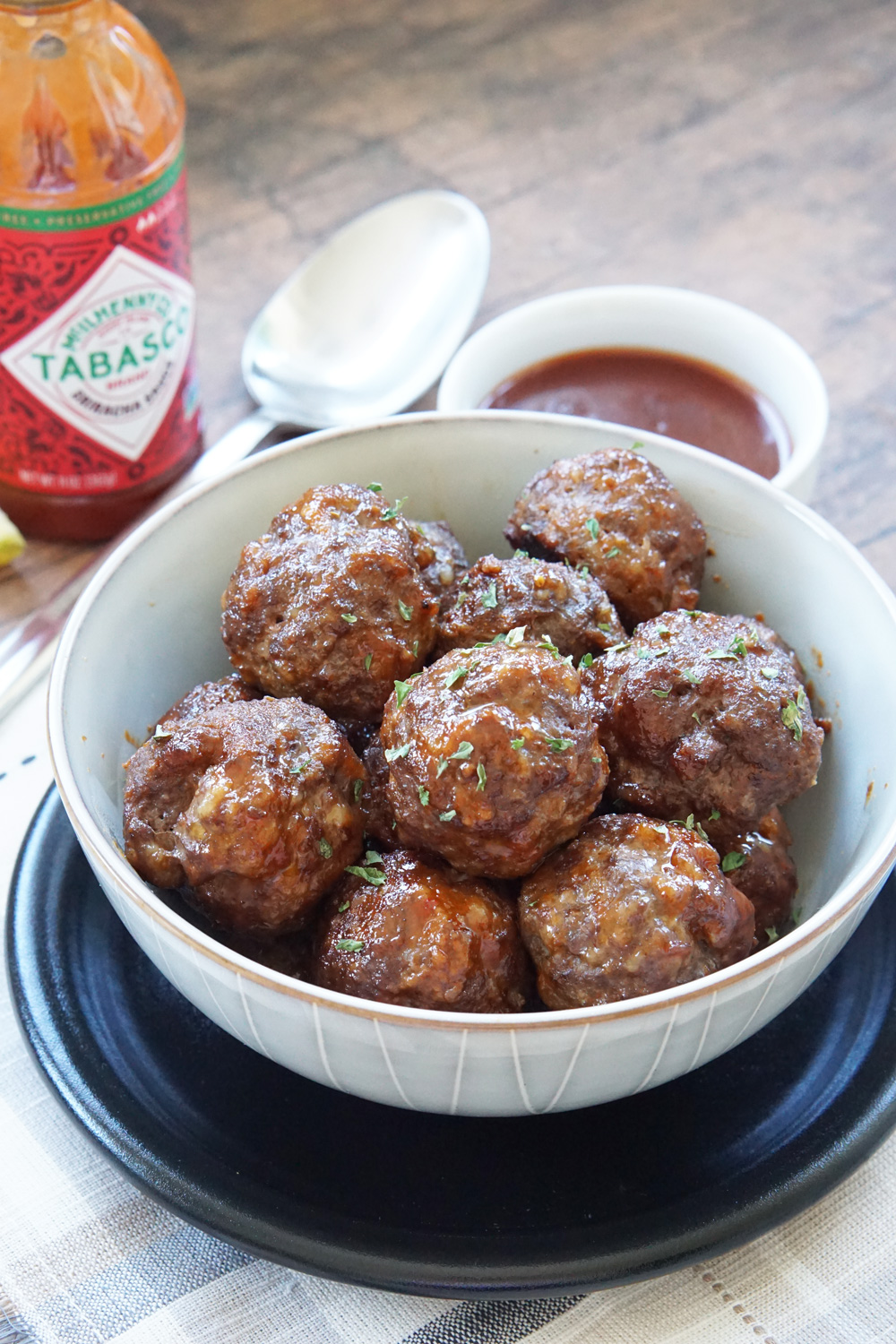 Honey sriracha meatballs