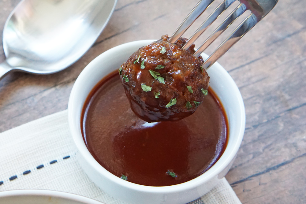 Honey sriracha meatballs