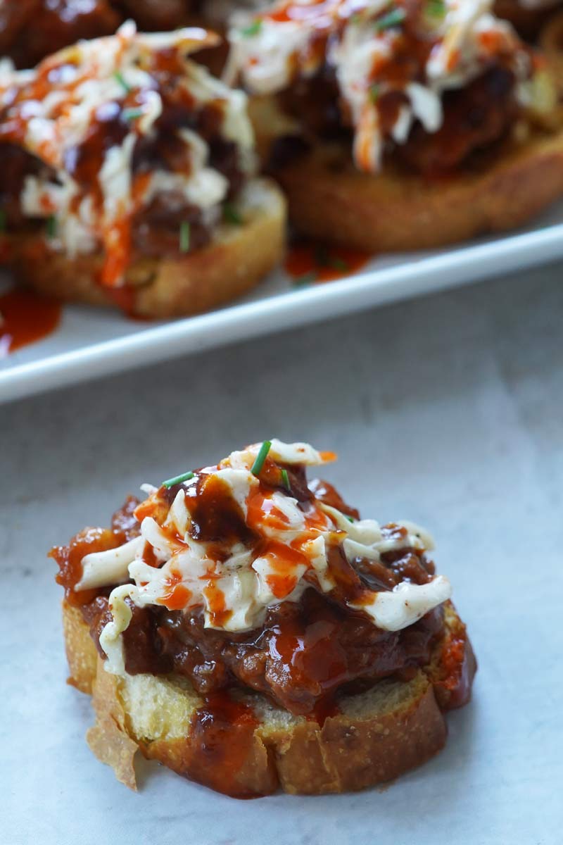 pulled pork crostini