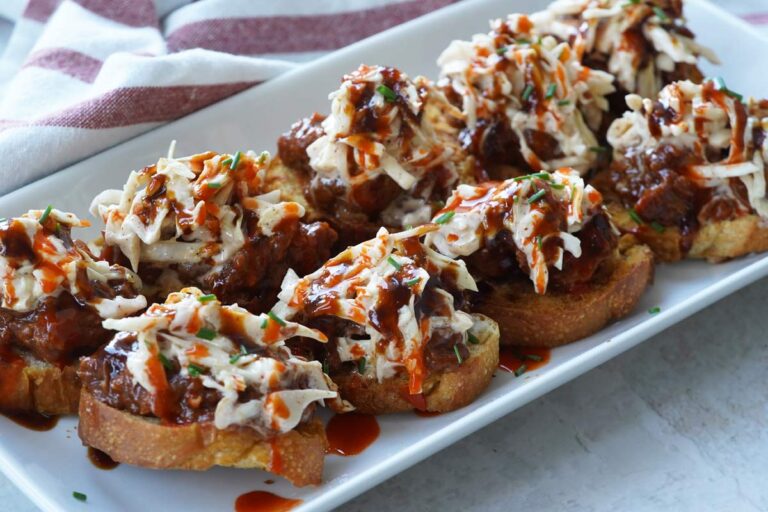 pulled pork crostini
