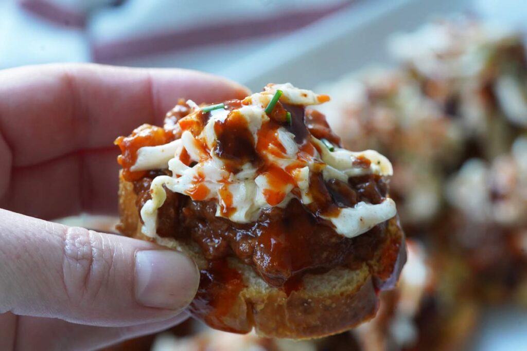pulled pork crostini