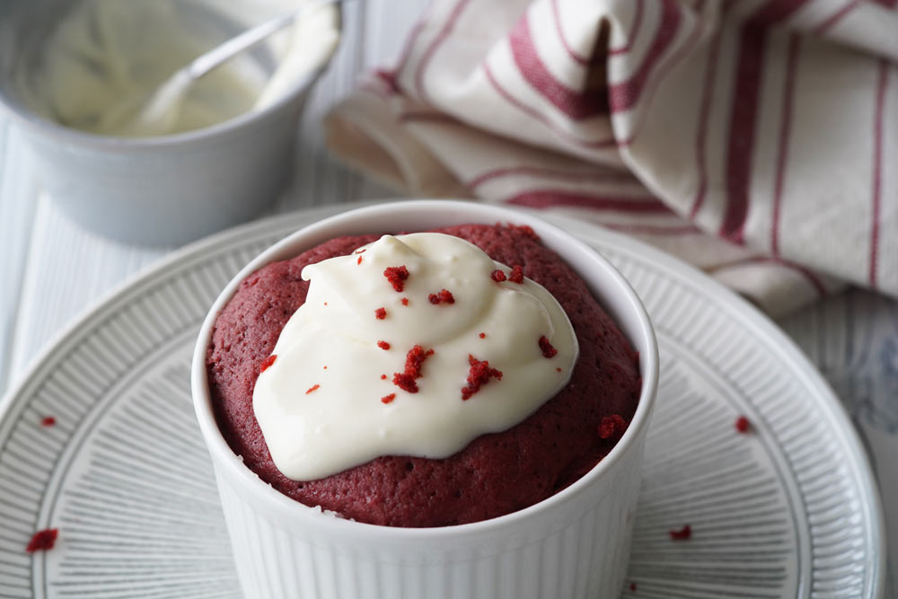 red velvet mug cake
