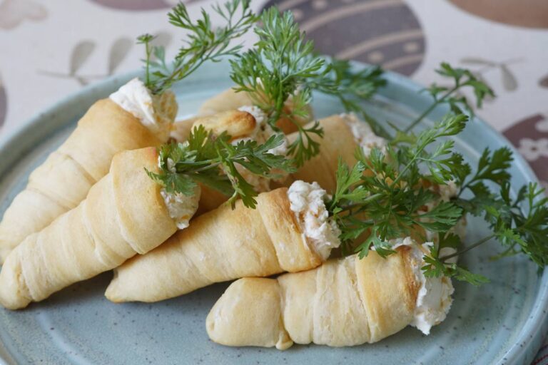 crescent rolls carrots