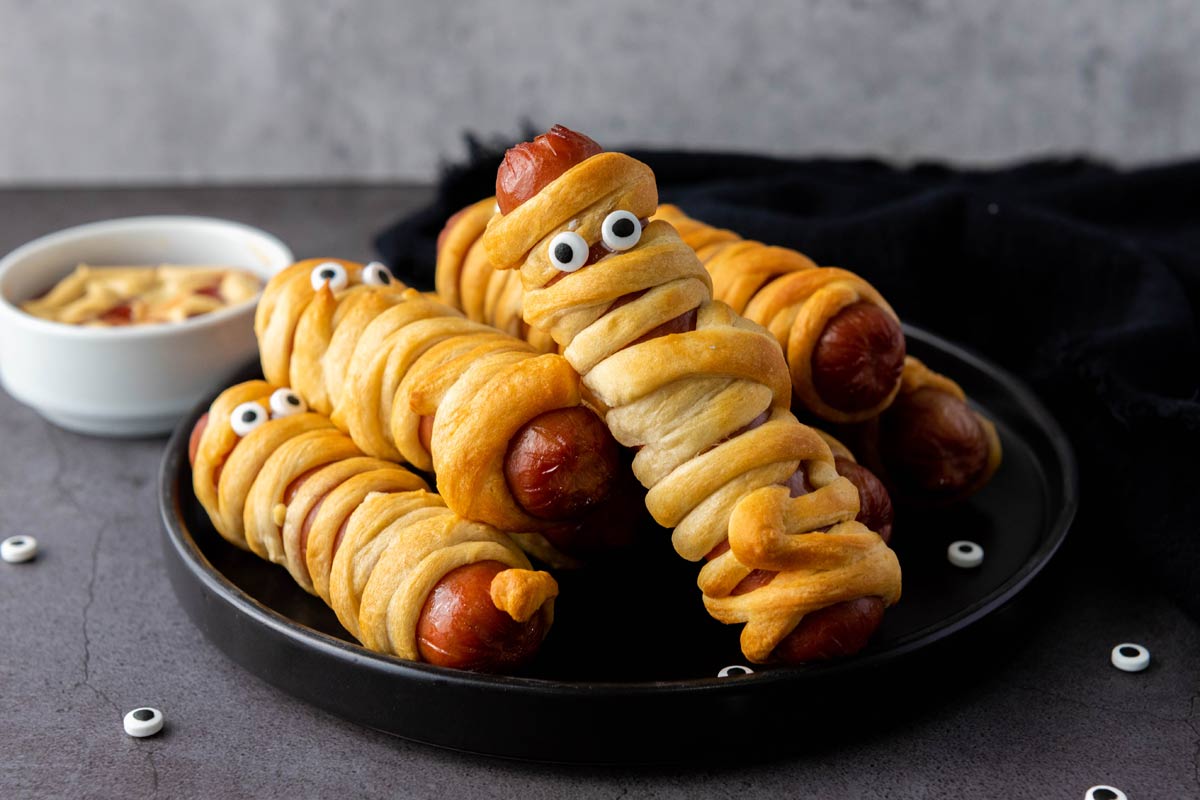 Spooky Halloween Mummy Dogs