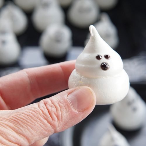 Meringue ghosts