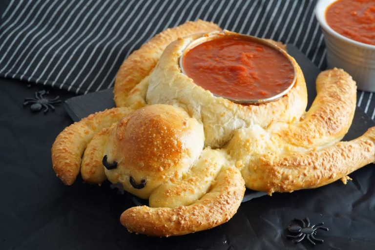 spider bread bowl