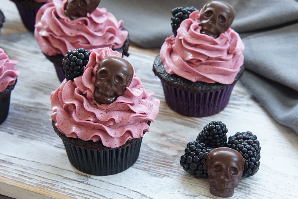 Blackberry skull cupcakes