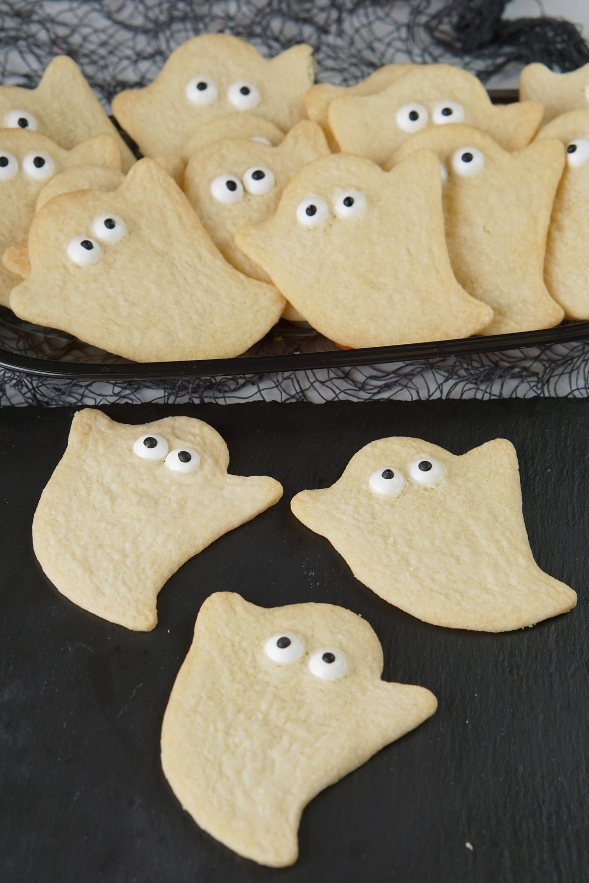 Spooky ghost cookies