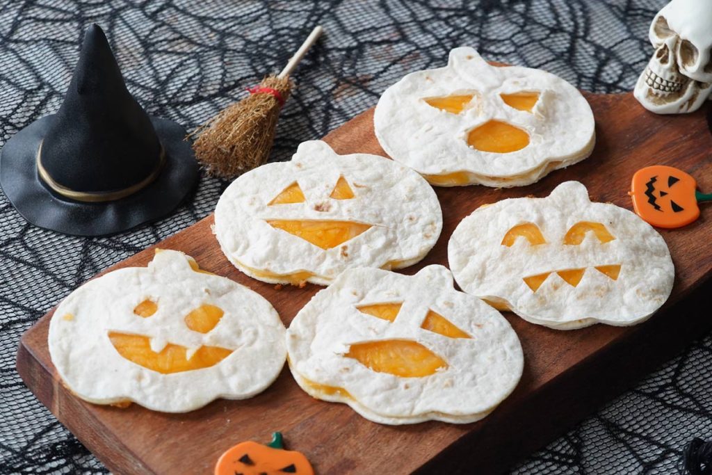 Halloween Charcuterie Plate Halloween Mummy Dogs Buffalo Chicken Dip Jack O' Lantern