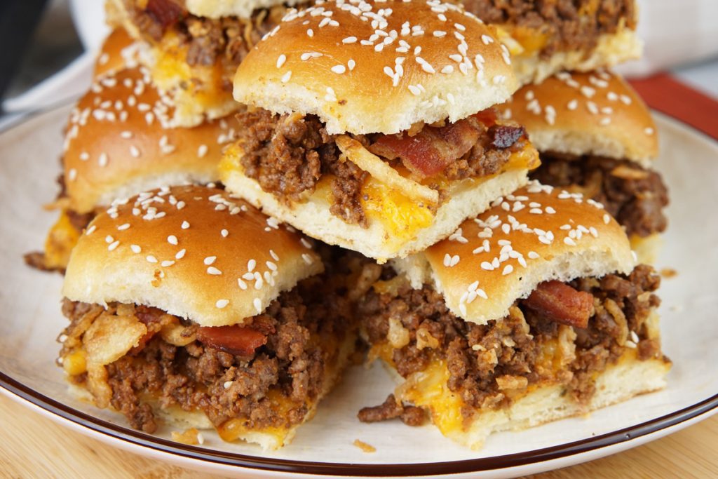 bbq bacon cheeseburger sliders