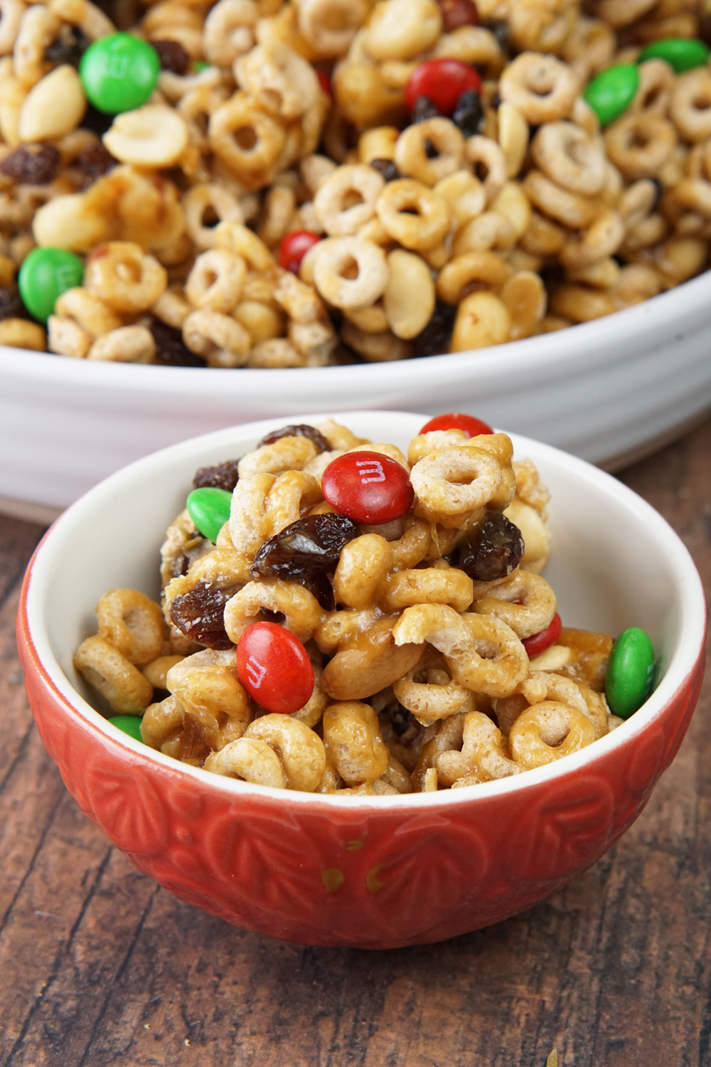 Reindeer crunch snack mix
