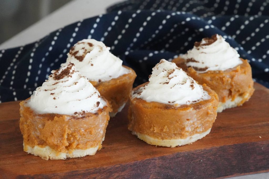 mini pumpkin pies
