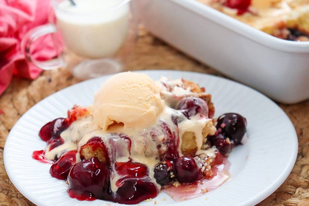 Cherry dump cake