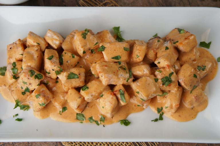 Bang bang salmon bites