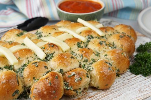 Cheesy stuffed garlic rolls