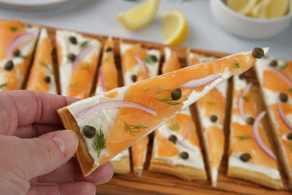 smoked salmon flatbread