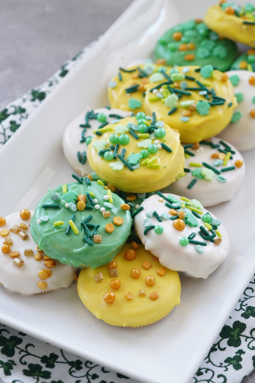 Chocolate dipped oreos