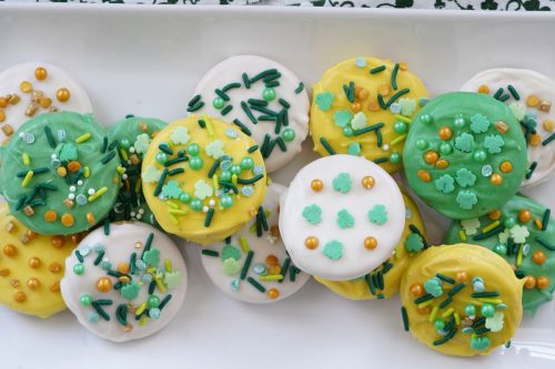 Chocolate dipped oreos