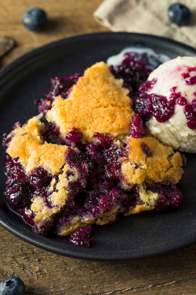 blueberry cobbler