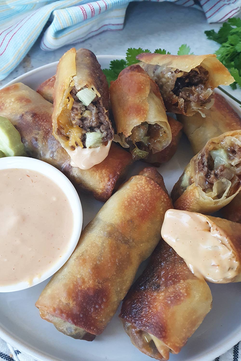 cheeseburger eggrolls