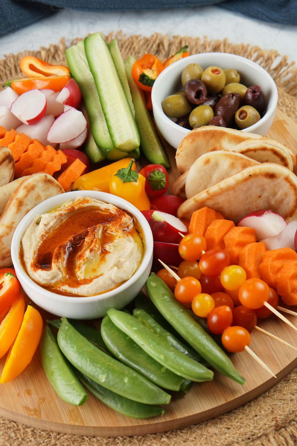 veggie tray with hummus