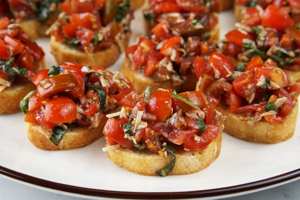 garlic bread bruschetta