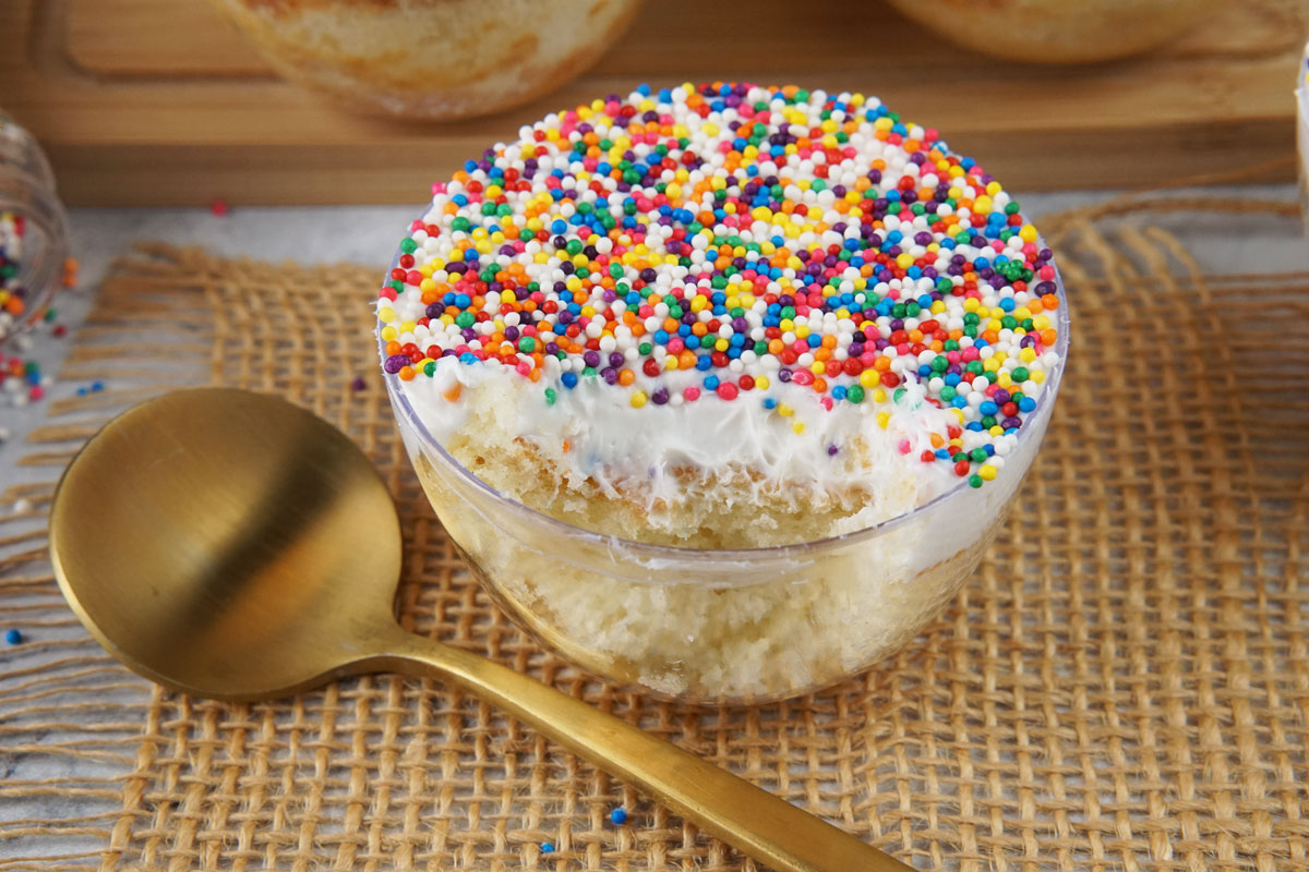 Dot cakes