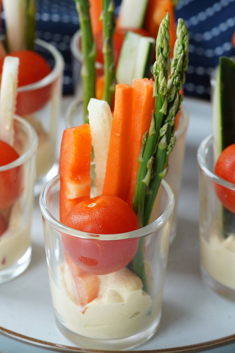 Hummus crudite cups