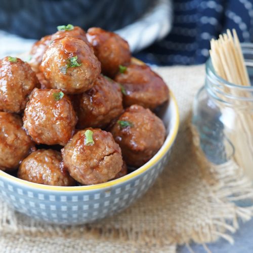 Grape jelly chili sauce party meatballs